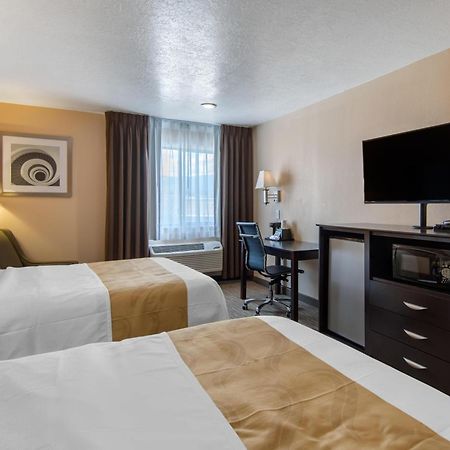Quality Inn & Suites Albuquerque North Near Balloon Fiesta Park Dış mekan fotoğraf