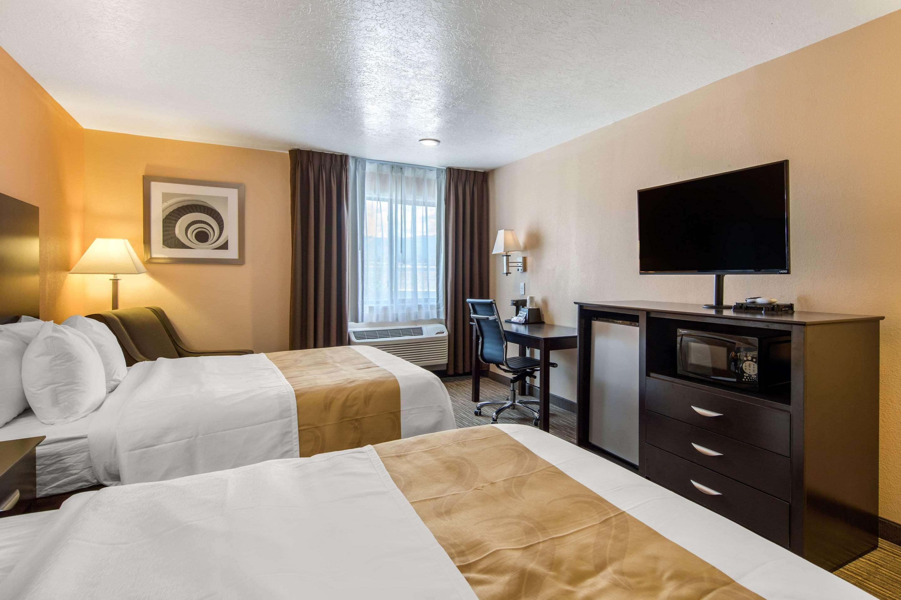 Quality Inn & Suites Albuquerque North Near Balloon Fiesta Park Dış mekan fotoğraf